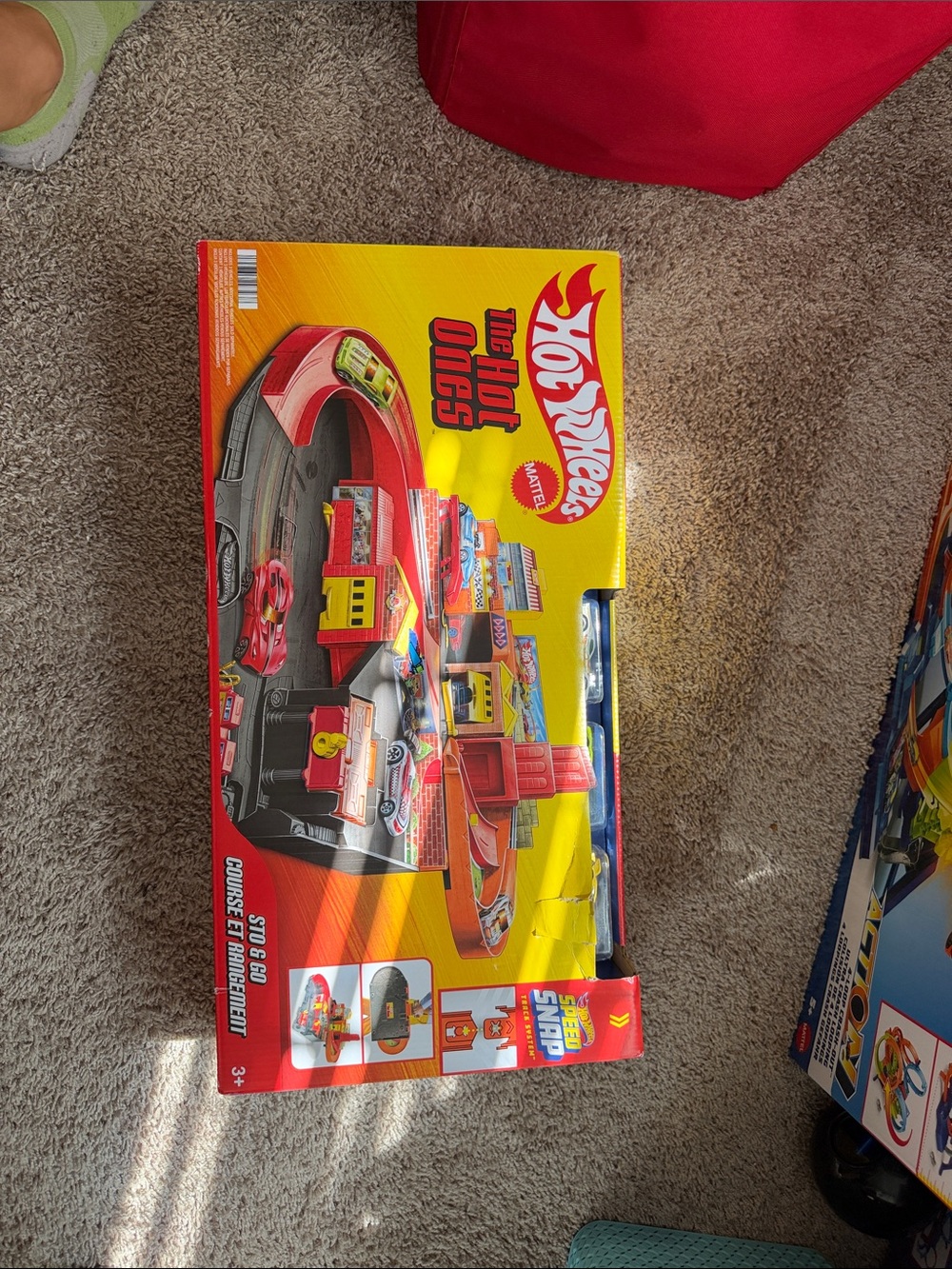 Hot Wheels Red Race Track Playset with Multi-Level Garage